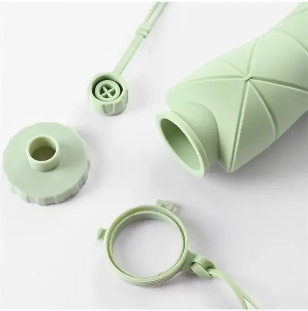 2026/07/1000272681.jpg Silicone Foldable Bottle 600 ML (Random Color)